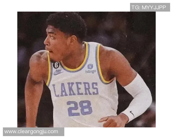 奇才与湖人历史交锋记录分析及近期战绩对比探讨