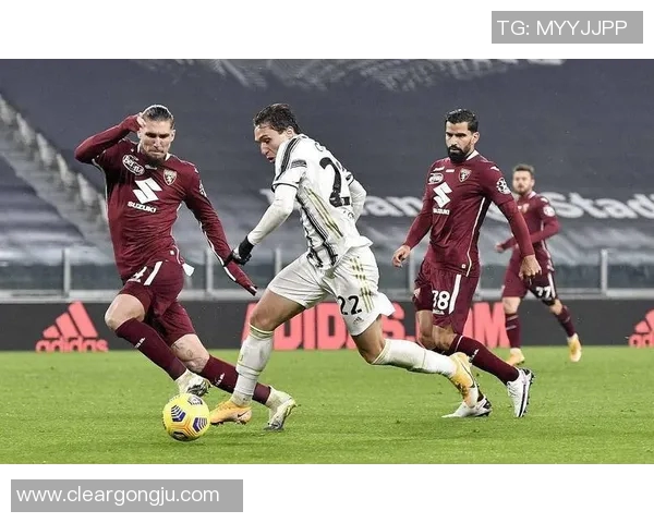 狼队与都灵对决分析揭示双方实力差距与战术布置的关键因素 狼队与都灵对决分析揭示双方实力差距与战术布置的关键因素