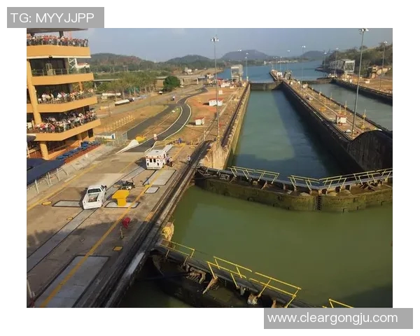 路云尼米与施的对决探讨两位传奇人物的智慧与勇气之争 路云尼米与施的对决探讨两位传奇人物的智慧与勇气之争