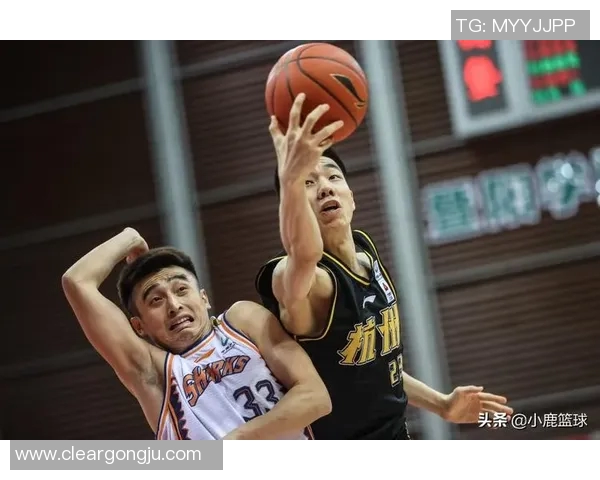 贺希宁：从新星崛起到篮球赛场上的耀眼明星之路