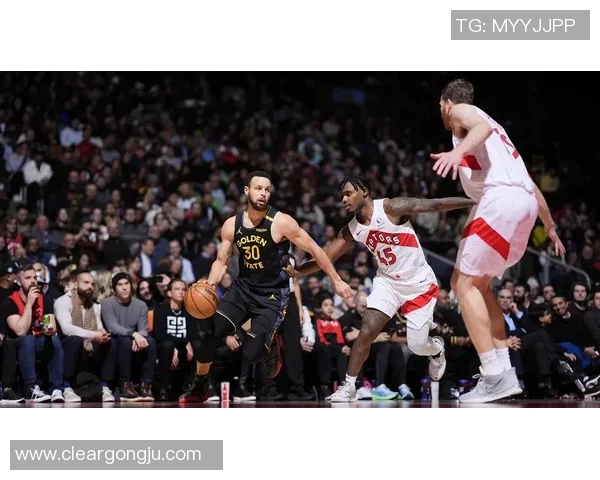 12月13日勇士对阵猛龙精彩视频直播全程回顾与赛后分析 12月13日勇士对阵猛龙精彩视频直播全程回顾与赛后分析